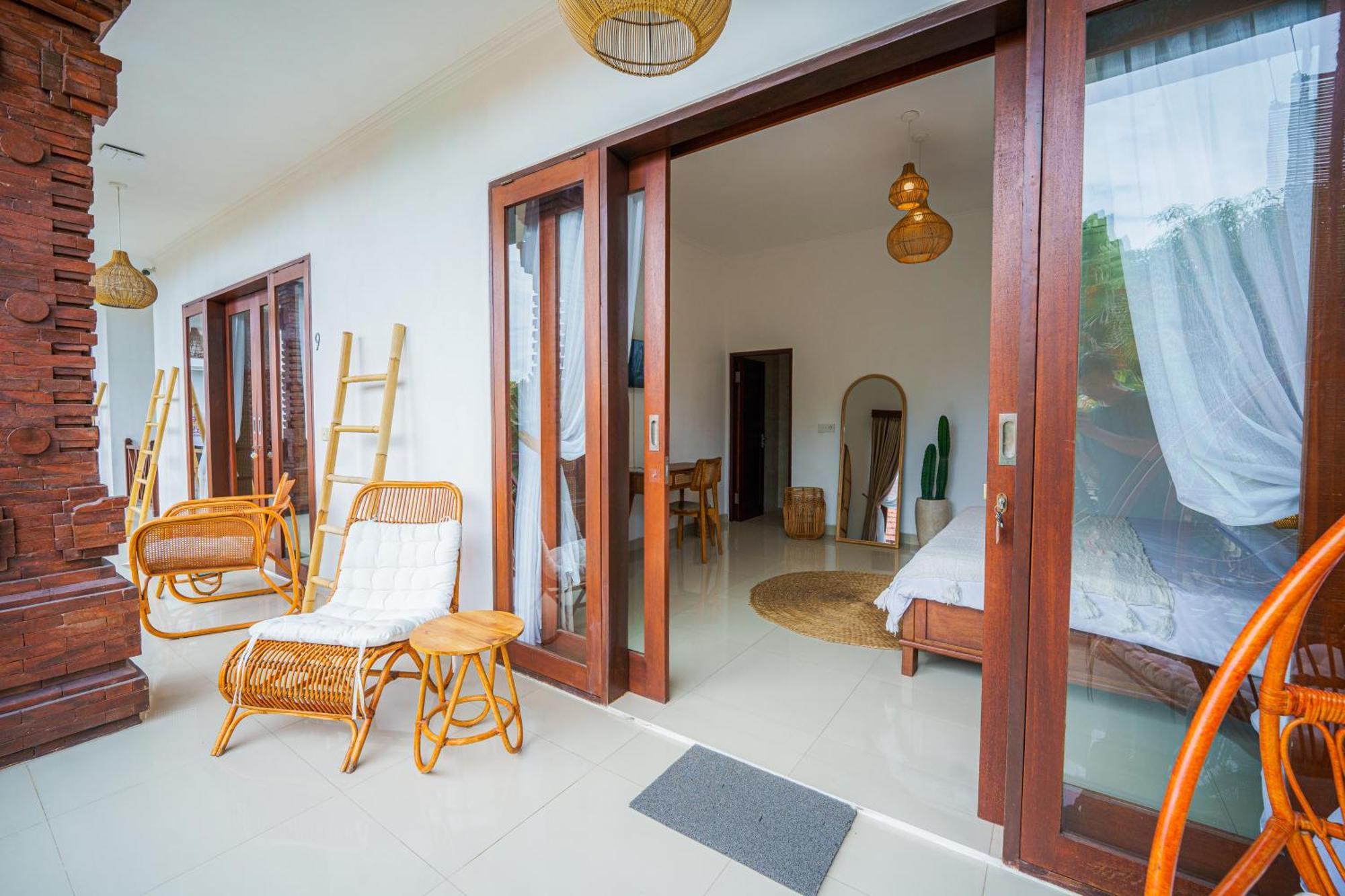 Shortcut Breeze Guest House Canggu Buitenkant foto